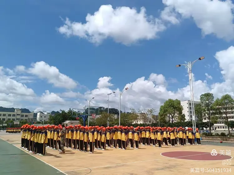 马关县第一中学校2026届4分部军训风采